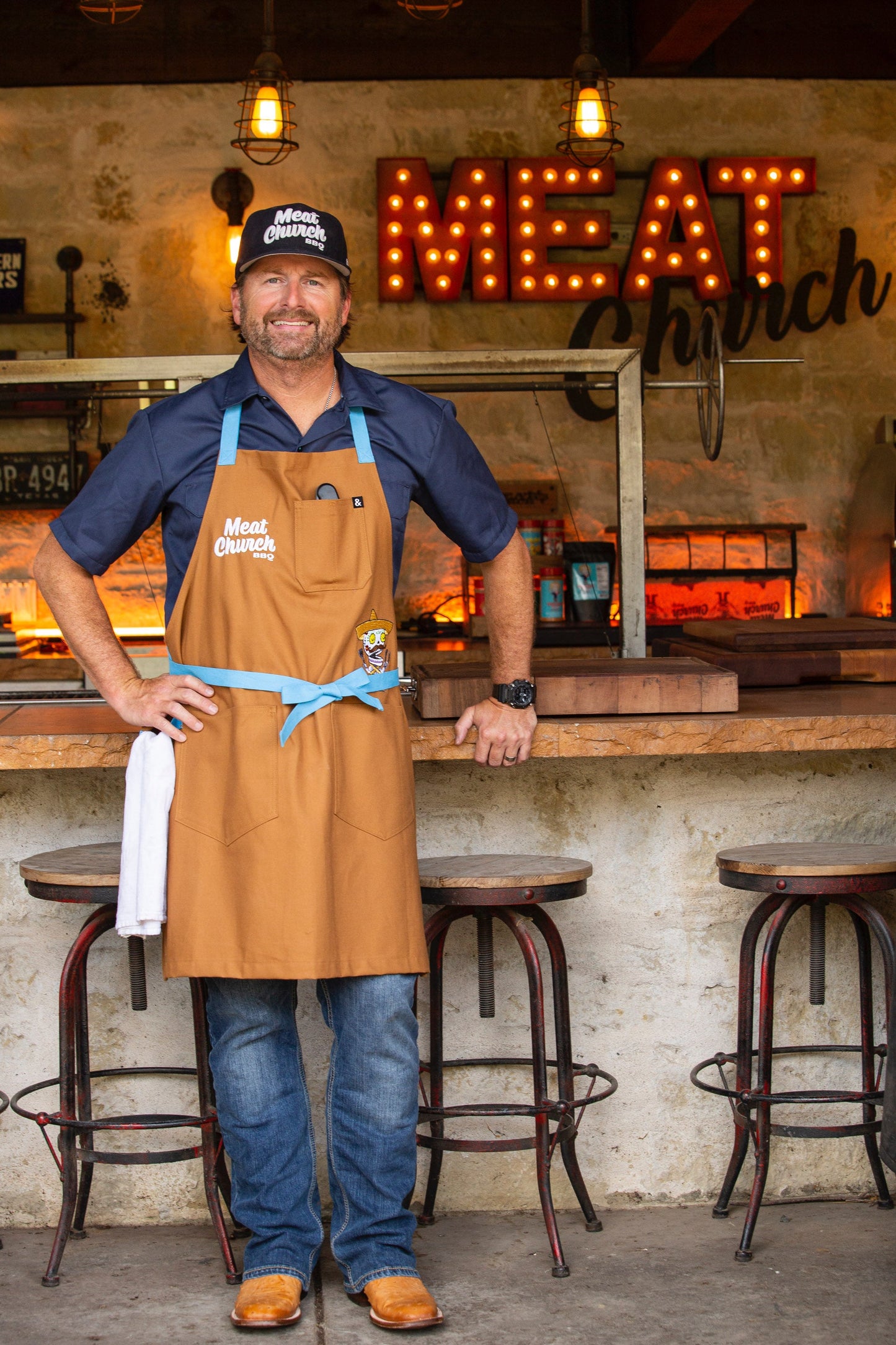hedley-and-bennett-meat-church-apron-duck-tan-t2 image_912805a7-8b3f-48b2-8698-64cb1afdc18a.jpg